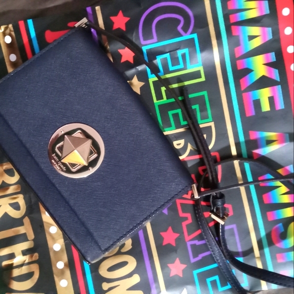 SALE*KATE SPADE ♠️ MINI PURSE - Picture 2 of 13